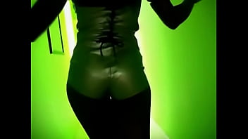 Preview 1 of Sex Saudiarab - A Neguinha Berrando Na Vara