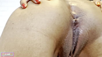 Preview 2 of Dfsex Muslim - MINHA BUCETA EST&Aacute_ TODA ABERTA PARA VC