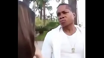 Preview 4 of Demasiado Grande - 1.MP4