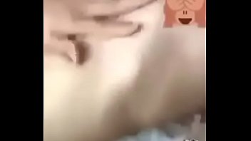Preview 2 of Xnxx Vo Chong U40 Van Xung - Hồng Th&aacute_i Ho&agrave_ng show h&agrave_ng