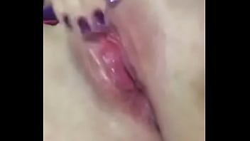 Preview 2 of Indian Hotel Massage - Esposa gozando lembrando do corno vendo ela dando pra outro - Parte 2!