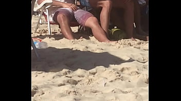 Preview 3 of Balak Vs White Sex Videos - de pau duro se tocando na praia 2 parte