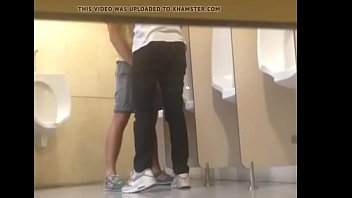 Preview 2 of Baglades Fat Girls - .com 7404597 no wc publico 480p