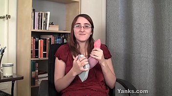 Preview 4 of Silviya Kristel - Horny Yanks Girl Silvia Masturbating