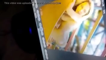 Preview 2 of Xxxx Little Boy - batendo punheta pra mulher mel&atilde_o