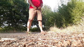Preview 1 of Xxxhot English V - Pissing on the road