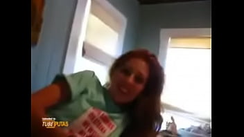Preview 3 of Ninfeta Banheiro - Redhead gf fingered while sucking and swallowing - Tubeputas