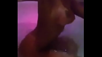 Preview 4 of Reep 18 - video-1497917020