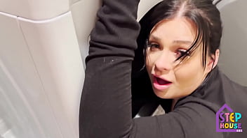 Preview 3 of Seyx Bf Video - MY HOT STEPMOM LONDON ROSE GOT STUCK IN THE WASHER