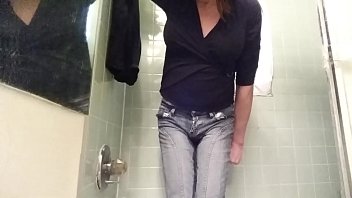 Preview 1 of Stranger Eats Wifes Pussy To - Pee Jeans long