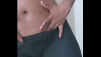 Preview 2 of Emilia Big Maid - Me env&iacute_a video tocandose