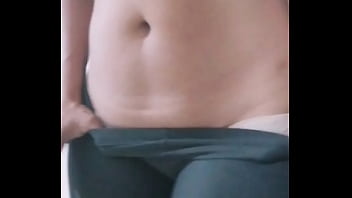 Preview 3 of Emilia Big Maid - Me env&iacute_a video tocandose