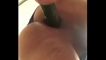 Preview 1 of Mummy Fuck Dad - Me doy con el Pepino