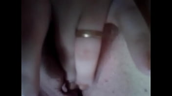 Preview 4 of Tens Vigen - Siririca gostosa  Amiga Safada
