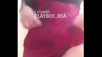 Preview 2 of Espanaxxx Video - girl gets naked front of camera