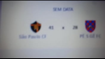 Preview 2 of Sunny Leoni And Two Girls - PUTINHA DO RJ LEVANDO PORRA NA CARA NO CARTOLA
