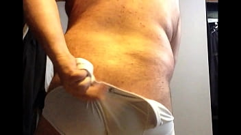 Preview 2 of Piss Dich - UA torn