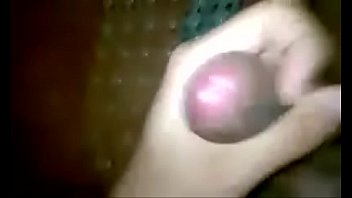 Preview 2 of Nasty Young Wife - Novinho gozando no banho