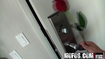 Preview 1 of Vanessa Y Locksy - Lets Try Anal - Valentine&#039_s Day Anal Surprise starring  Jenna J Ross