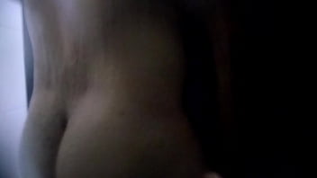 Preview 1 of Finland Anal Forced - Espiando macho tomando banho na academia part 3 - Spy man taking shower at gym