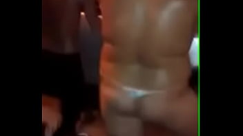 Preview 1 of Xnxx Photos Hd American - hombre gordo bailnando en hilo humor brazil brasil