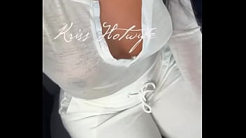 Preview 1 of Longhair Pulling - Roupinha para curtir um cineminha com meu corno,  blusinha aprovada ? ? Acabei de postar no meu vip uns cliks de agora ...