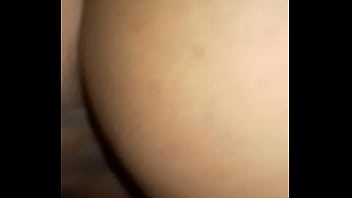 Preview 1 of Tube Porn Chocoladies - Gozando na bunda da novinha safada