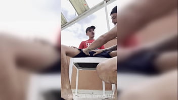 Preview 1 of Family Game Sex Videos - NA POSI&Ccedil_&Atilde_O DE QUATRO SENTI A PIROCA ENTRENDO GOSTOSO - COMPLETO