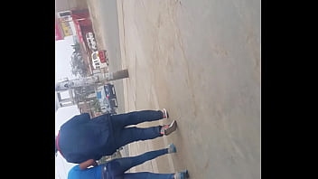 Preview 2 of Indian 7 Sal Ladki Xxx Hd Movis - Chica buen culo apretado en jeans azul