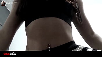Preview 1 of Hot Cute Boy Undressing Girls - NOVINHA LINDA GOSTOSA MOSTRANDO A CALCINHA