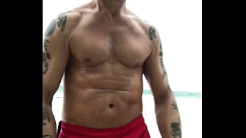 Preview 1 of Vald Selfy - FLEXING AT BEACH