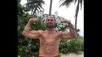 Preview 3 of Hi Jae - BEACH FLEXING
