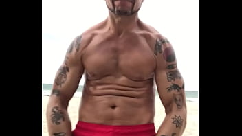 Preview 4 of Mek Up Gaun - FLEXING AT THE BEACH