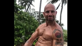 Preview 3 of Family Xxx Www - BEACH BODY BRO