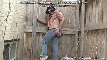 Preview 4 of Milf Mobi Anybunny - Dirtygardengirl take plug in her ass outside &amp_ anal prolapse