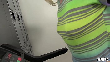 Preview 1 of Seachrape Mother Sister - WANKZ- Tight Blond Teen Sunny Marie
