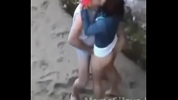 Preview 1 of Sofa Asian - Cogiendo en la playa