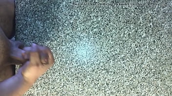 Preview 2 of Huge Dick Tokyo - .com 7782980 mann spritz auf tisch ab 720p