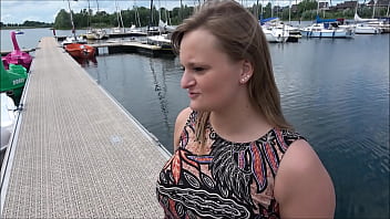 Preview 1 of 5 Men Xxx - TRETBOOT-FICK mitten auf dem See