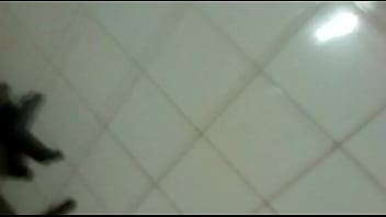 Preview 1 of Jodi West Lesbian Triangle - Punheteiro tocando uma com sua grande piroca