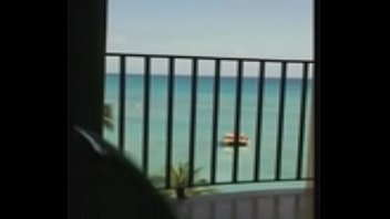 Preview 1 of Girl Forced Rape 2 Guys - Geile Latina im Urlaub am Blasen - Finde mich auf Tindertreff