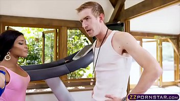 Preview 1 of Salaha Banks - A personal trainer fucks his two sexy client in the ass