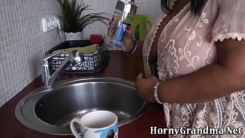 Preview 1 of En Tanga - Busty granny has anal sex