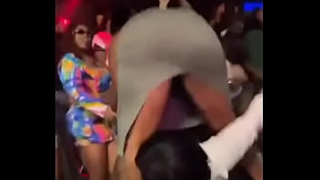 Preview 3 of Toket Di Remas Remas - A night club live sex in Nairobi kenya