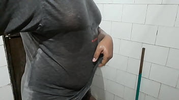 Preview 2 of Brazzers Hd Oil - Taking Bath.....