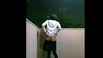 Preview 2 of Ozawa Teasing - 【女装もみじ】　羞恥の廊下　【野外露出】