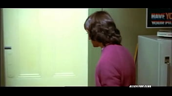 Preview 1 of Pinoy Hot Xxxx - Lynette Curran in Alvin Purple 1973