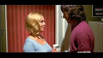 Preview 4 of Pinoy Hot Xxxx - Lynette Curran in Alvin Purple 1973