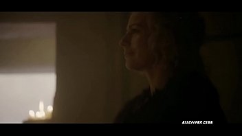 Preview 1 of Mom Sqitr - Lisa Chappell and Uncredited Actresses in Roman Empire in Reign b. in s01e01 2016