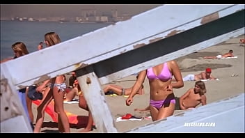Preview 1 of Japan Over Squirt - Kathleen Quinlan in Lifeguard 1976